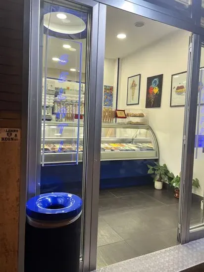 Gelateria La Carnale