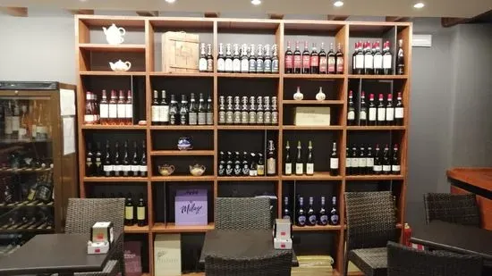 LA CRESCIA DEL TONDO PIADINERIA MARCHIGIANA Wine - BAR