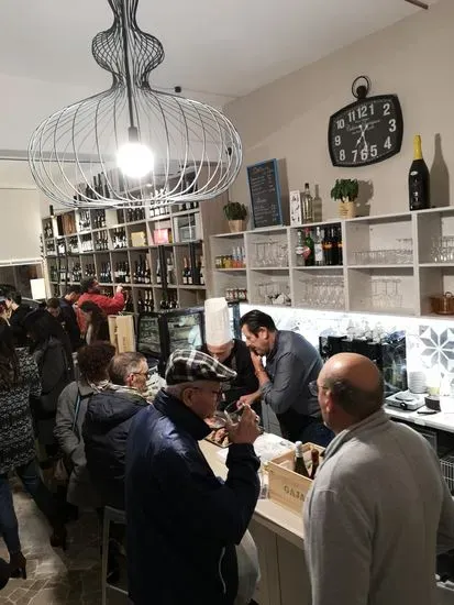 La Cantina Del Buongusto di Giampietro Lunardi - Enoteca