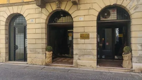 Civico Undici Caffè & Tabacco