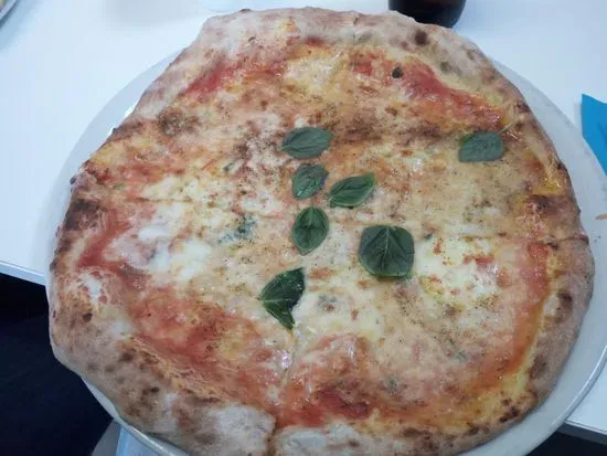 Pizzeria Da Sasa' "Pizzeca & Fuja"