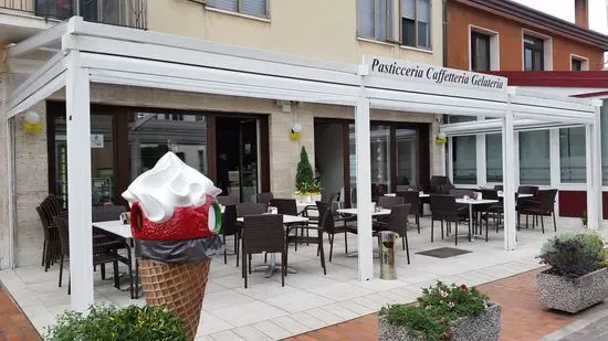 Pasticceria Gelateria Caffetteria Enoteca Serenella