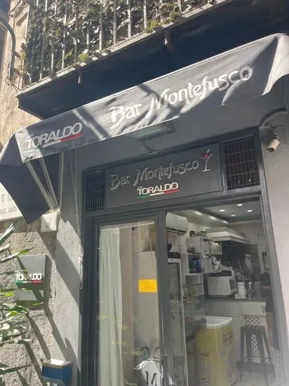 Bar Montefusco Via gradoni di chiaia 27