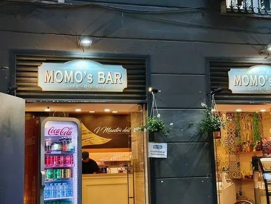 Momo's Bar