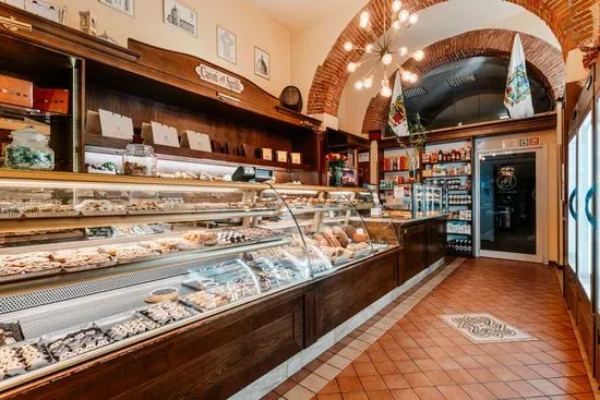 Pasticceria Gastronomia Panetteria Caroti Sgrilli