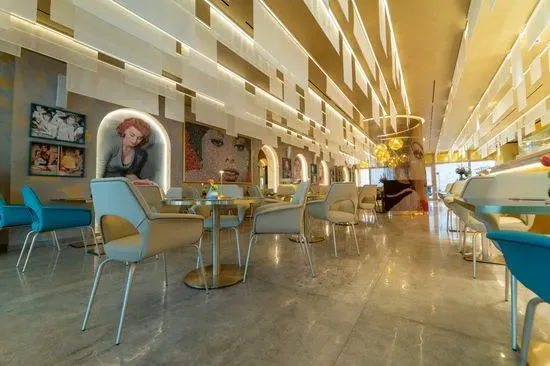 Sophia Loren Restaurant Bari