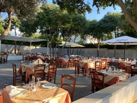 La Vecchia Masseria - Pizzeria Ristorante Mondello - Parcheggio interno gratuito