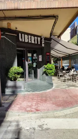 LIBERTY CAFÉ.