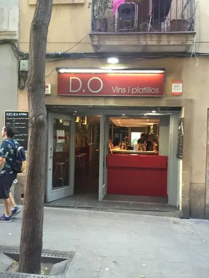 D.O. Vins i Platillos Restaurant