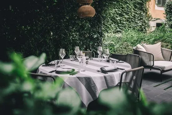 QUADRAT Restaurant & Garden