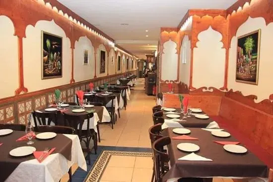 Taj Mahal Restaurant - Halal