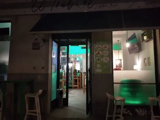 EL TREBOL cafeteria bar