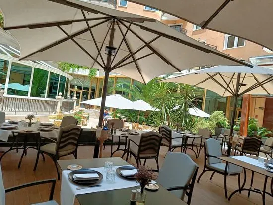 El Jardín del InterContinental at Hotel InterContinental Madrid