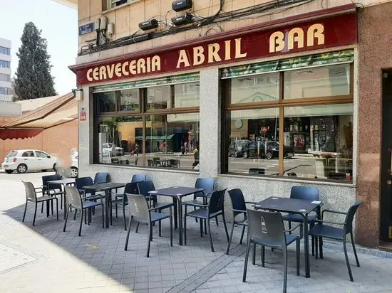 Bar Abril en Conde de Casal