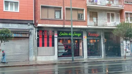 Cafeteria Salón De Juego Arango