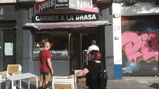 Bar Neus