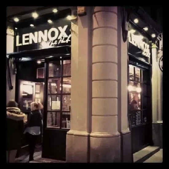 Lennox the Pub - Palau