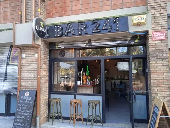 Bar 241