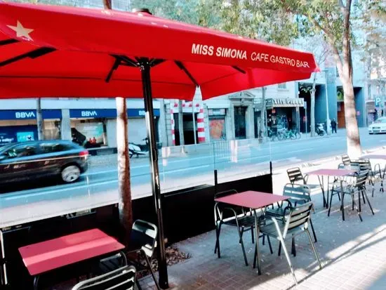 Miss Simona Cafe, Brunch & Tapas