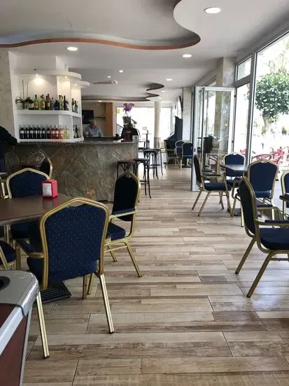 Cafè Bonsái Bar