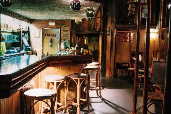 Kahiki, bar, pub, cocteleria, de moda en barcelona