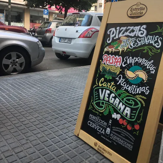 Pizzería Artesanal La Fainá