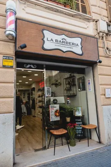 La Barberia Haircuts & Wines (Avenidas)