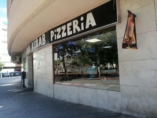 Zain Kebab pizzería.