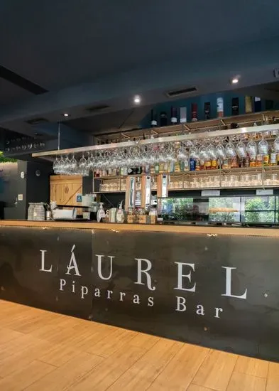 Láurel Piparras Bar