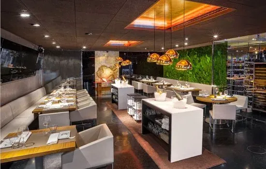 99 Sushi Bar Eurobuilding