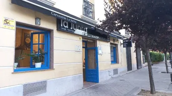 Bar La Junta