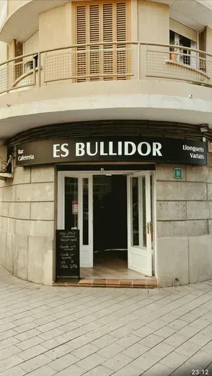 ES BULLIDOR