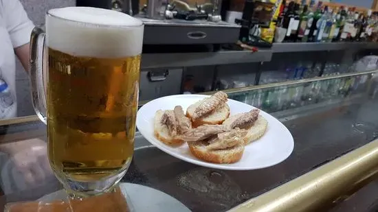 Cafetería Las Nuevas Tres Coronas