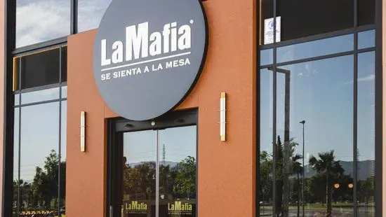 La Mafia se sienta a la mesa