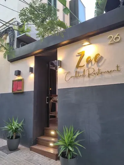 ZOE cocktail restaurant