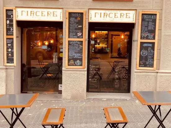 Piacere Caffe. Gourmet bar cocktails