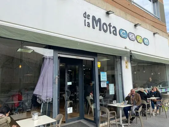 de la Mota Café