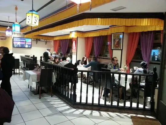 Restaurante EVEREST TANDOORI