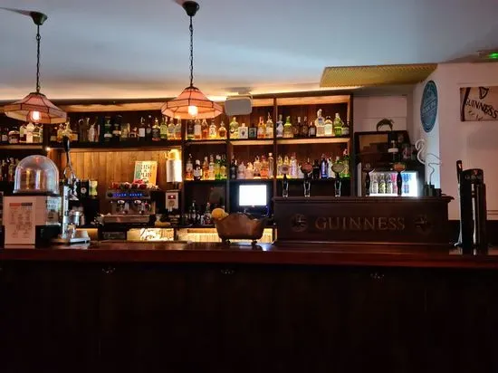 GAELIC IRISH PUB