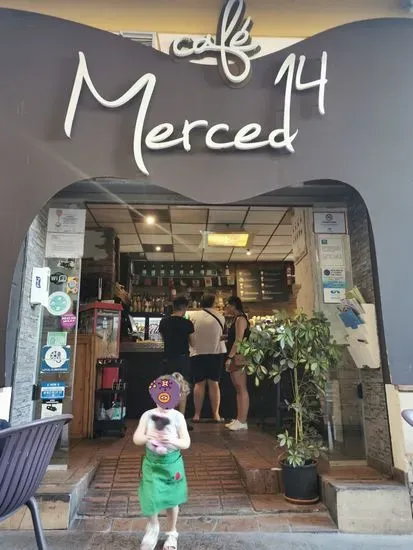 Café Merced 14