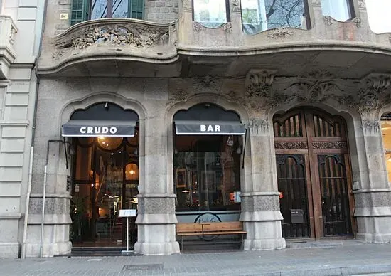 Crudo Bar