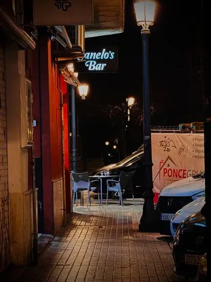 CANELO'S BAR