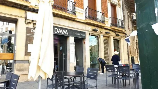 DAVIA Gulabar & Café Zaragoza