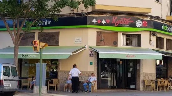 Kyöto -bar-cafetería, apuestas deportivas, local de Juego