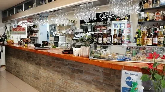 La Oficina Café Bar