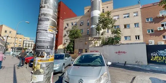 Puente de Vallecas municipal market