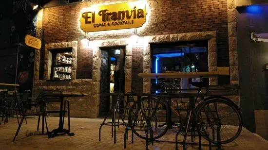 El Tranvia Bar De Copas Y Cócteles