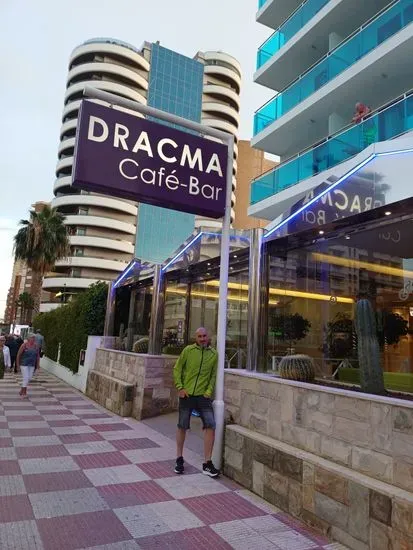 Dracma Café-Bar