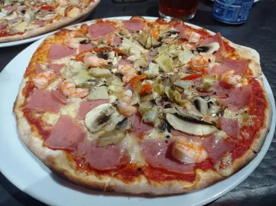 Pizzería Los Arcos