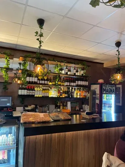 LA MARAVILLA BAR O CAFETERIA